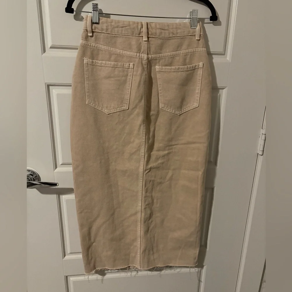 Zara Tan Denim Skirt - Picture 2 of 2
